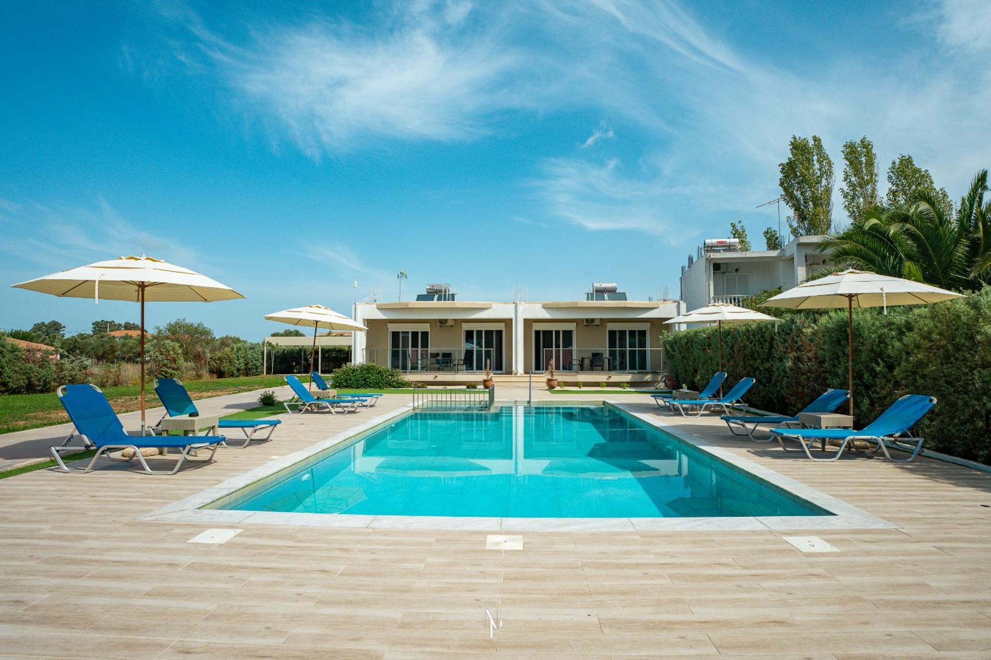 Nancy'S Budget Villa With Pool & Jacuzzi By "Elite" لاغاناس المظهر الخارجي الصورة