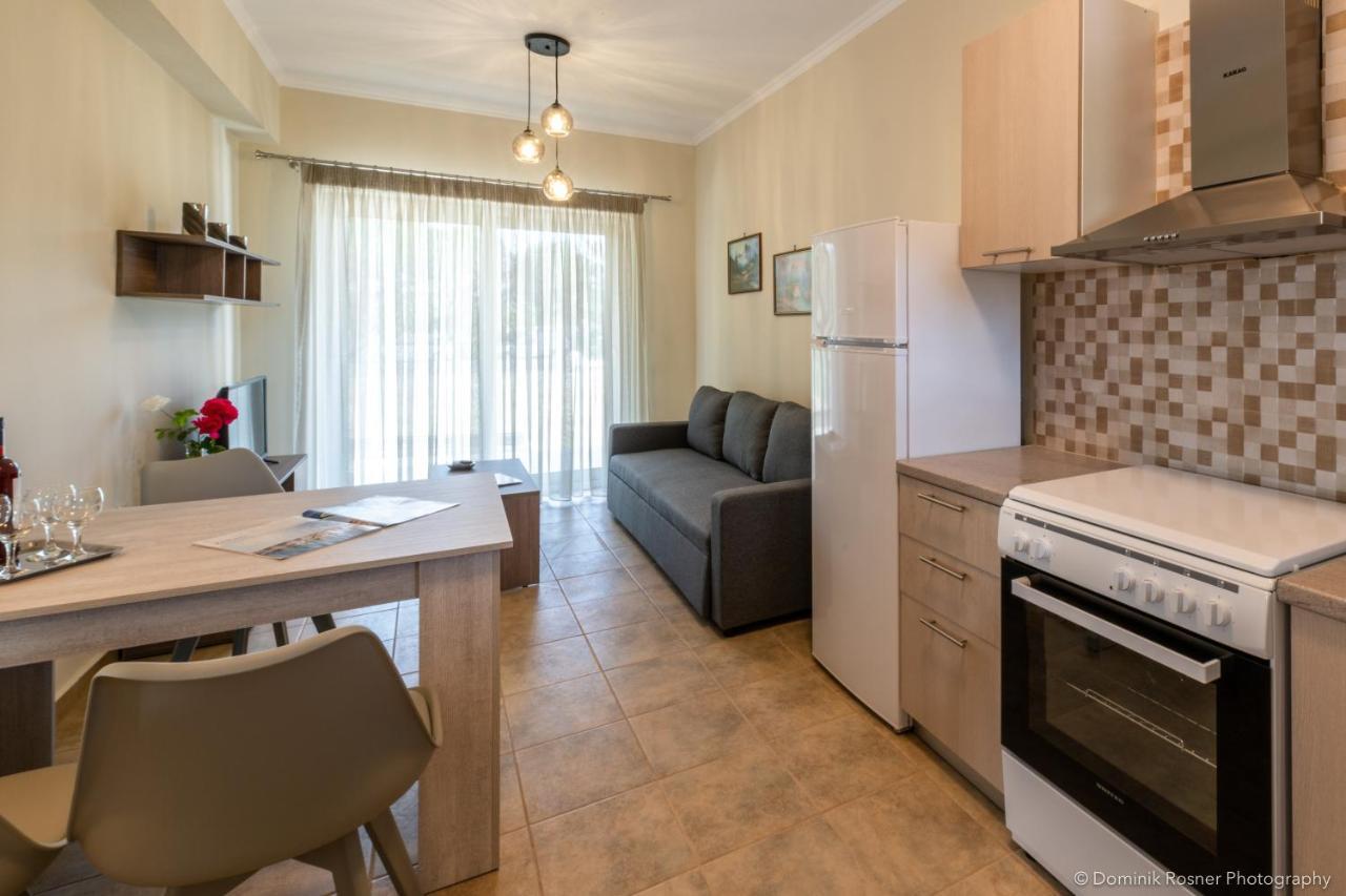Nancy'S Budget Villa With Pool & Jacuzzi By "Elite" لاغاناس المظهر الخارجي الصورة